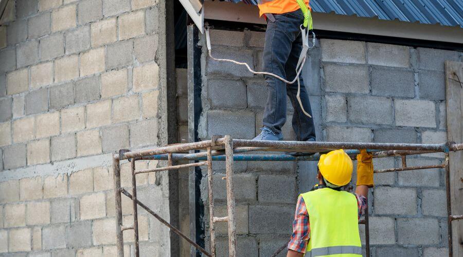 Expert Emergency Roof Repairs services in University Park, IL